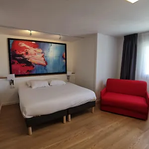 Le Drip's 4*, Marsiglia Francia